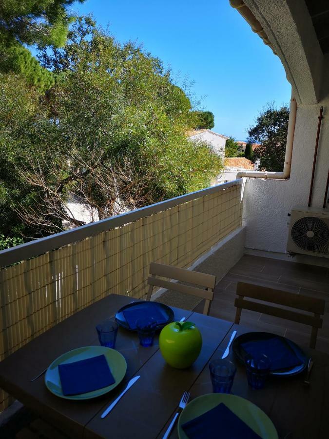 Appartement Sainte-Maxime, Plage De La Nartelle Exterior photo